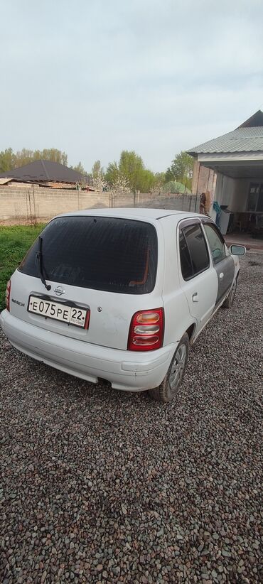 Продажа авто: Nissan March: 2000 г., 0.1 л, Автомат, Бензин