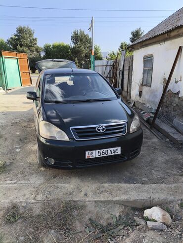 машина в кридит: Toyota Avensis Verso: 2001 г., 2 л, Механика, Дизель, Минивэн