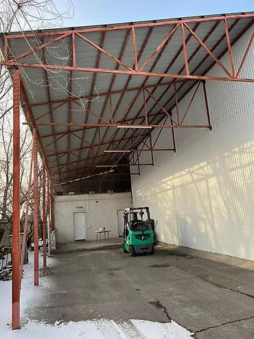 Аренда складов и мастерских: Продаю Склады термо склад Территория 0,8 гигтар На территории — 12