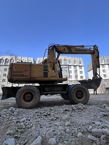 экскаватор гусиничный: Экскаватор, Komatsu, 2000 г., Колесный — 3