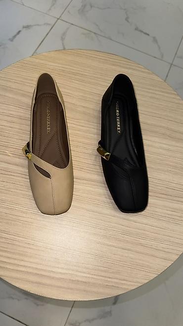 charles: Qadın baletka ayaqqabıları - Model: kvadrat burun, minimalistik kəsim — 2