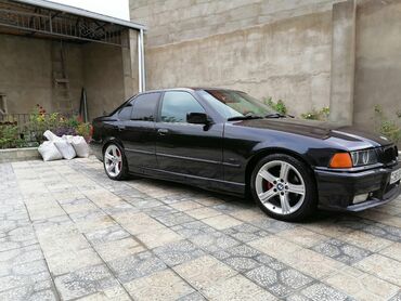 BMW: BMW 3 series: 1.8 l | 1995 il Sedan — 5