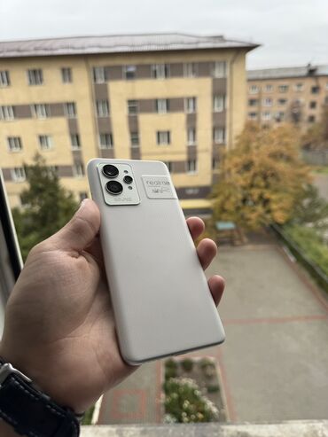 redmi 11 про: Realme GT2 Pro, Колдонулган, 256 ГБ, түсү - Ак, 2 SIM