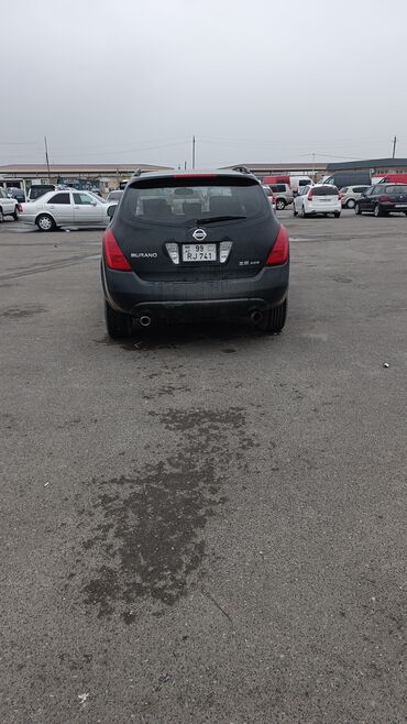 Nissan: Matoru vurub yigdirmaq lazim di Xüsusiyyətlər: - Kuzov: qara rəngli — 5