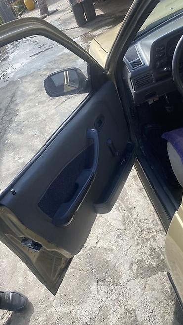 Продажа авто: Daewoo Nexia: 2005 г., 1.6 л, Механика, Бензин, Седан — 4