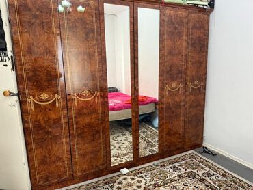 одежда сажда: Спальный гарнитур, Б/у, Двуспальная кровать, Шкаф, Комод, Кыргызстан, Дерево, Самовывоз