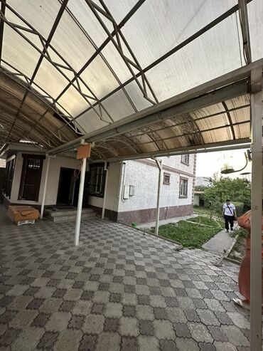 дома в городе бишкек: Дом, 156 м², 7 комнат, Собственник, Дизайнерский ремонт