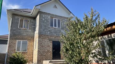срочно продаётся дом в жил массиве калыс ордо: Дом, 160 м², 7 комнат, Собственник, ПСО (под самоотделку)