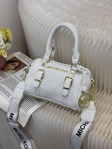 Aksesuarlar: Michael Kors mini çanta – barrel/düyməli dizayn - Rənglər: qırmızı və — 2