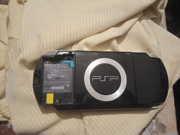 psp зарядка: Продам psp без аккумулятора