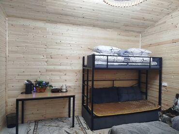 Посуточная аренда домов: В г.Каракол сдается барнхаус, теплый свеже построенный состоящий из — 4