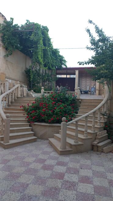 Həyət evləri və villaların satışı: Qaraçuxur qəs. 8 otaq, 220 kv. m, Kredit var, Orta təmir — 6