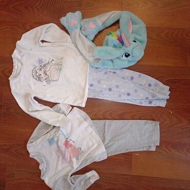 Paketi dečije odeće: Paket: Farmerke, Za devojčice, uzrast: 3-4 godine — 15