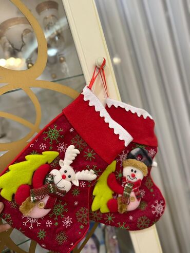 Yolka işıqları: 1.85 hündürlüyündə yolka münasib qiymətə satılır və üzərində bütün — 8