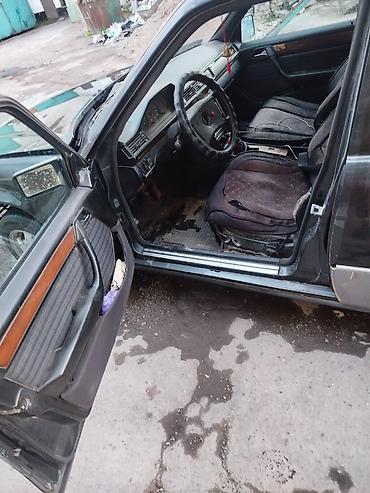 124: Mercedes-Benz W124: 1990 г., 3 л, Механика, Дизель, Седан — 2