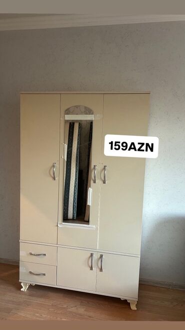Dolablar: Açılan, 3 qapılı Düz dolab, Qarderob, paltar dolabı — 1
