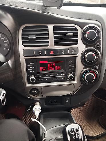 Другие детали салона: Автомобиль — панель приборов и мультимедийный блок Характеристики и — 2