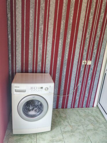 Günlük kirayə evlər: 200 kv. m, 4 otaqlı — 6