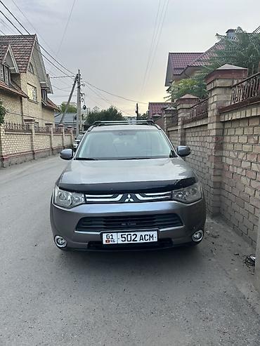 Mitsubishi Outlander: 2013 г., 2 л, Вариатор, Бензин, Кроссовер