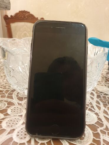 en ucuz iphone 13: IPhone 8, Черный, Отпечаток пальца