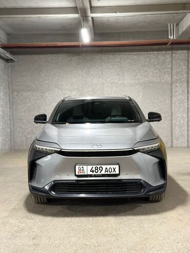 тойота 66: Продаю Toyota BZ4X Расположение руля- слева Год выпуска -2022 Цвет