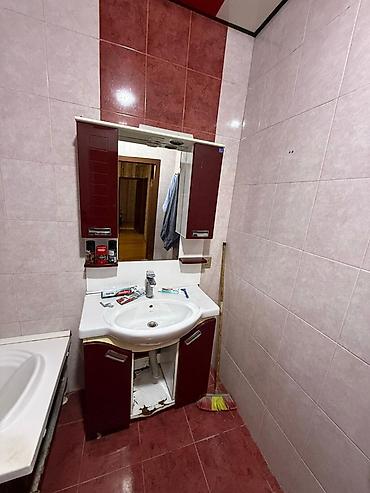 plastik dolabı: Bath aksesuarları və mebel dəsti Tərkib: - Divara quraşdırılan xrom — 3