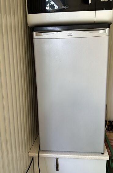 куплю бытовая техника: Продам не большой холодильник (80см) Состояние хорошее, пользовались