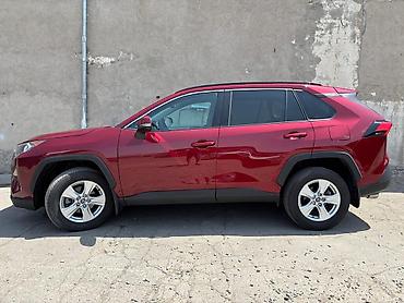 состояние отличное: Toyota RAV4: 2020 г., 2.5 л, Автомат, Бензин, Кроссовер — 4