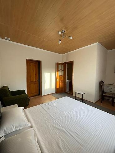 Посуточная аренда комнат: 30 м² — 14