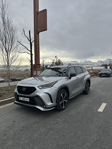 Toyota: Toyota Highlander: 2021 г., 3.5 л, Автомат, Бензин, Кроссовер — 2