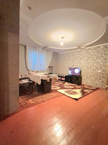 квартиры г бишкек: Дом, 150 м², 5 комнат, Риэлтор, Старый ремонт