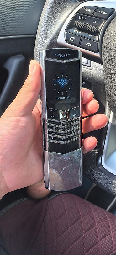 Уюлдук телефондор жана аксессуарлар: Vertu Aster, Колдонулган, < 2 ГБ, түсү - Кара, 2 SIM — 1