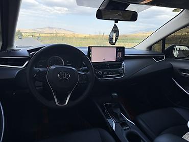 королев: Toyota Corolla: 2022 г., 1.8 л, Вариатор, Гибрид, Седан — 6