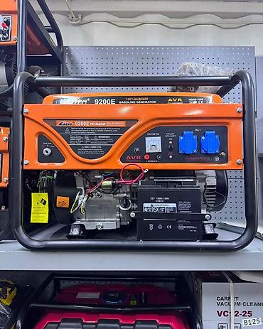 Генераторы: Бензиновые электрогенераторы портативные Варианты на фото: 1) LDI — 5