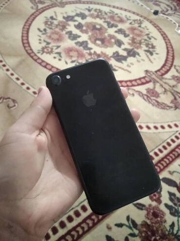 Apple iPhone: IPhone 7, Б/у, 128 ГБ, Черный, Кабель, 100 %