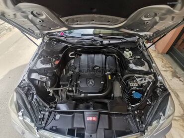 Mercedes-Benz: Mercedes-Benz E 250: 1.8 l. | Λιμουζίνα — 16