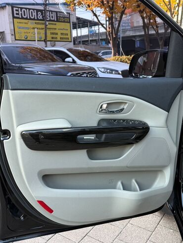 Kia: Kia Carnival: 2019 г., 2.2 л, Вариатор, Дизель, Минивэн — 8