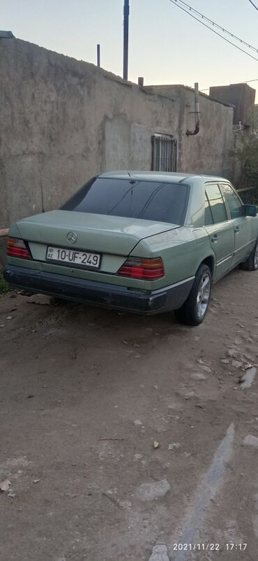 turbo az mercedes çeşka: Mercedes-Benz E 260: 2.6 l | 1988 il Sedan