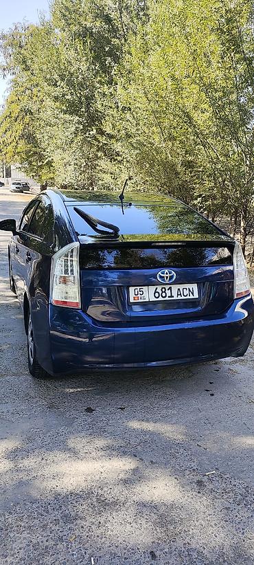 Продажа авто: Toyota Prius: 2012 г., 1.8 л, Вариатор, Гибрид, Хэтчбэк — 4