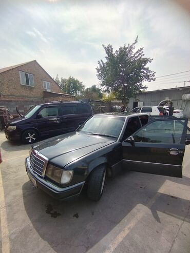 Mercedes-Benz: Mercedes-Benz W124: 1990 г., 2 л, Механика, Бензин, Седан — 5