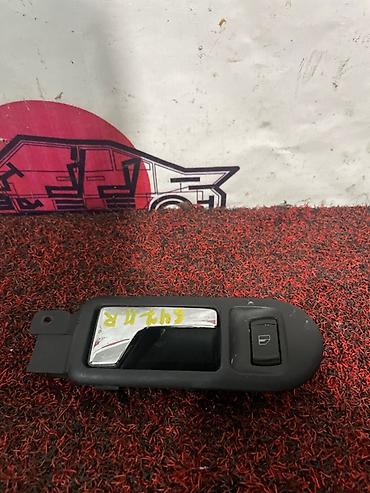 pass: Передняя правая дверная ручка Дверная ручка Volkswagen Б/у, Оригинал — 1