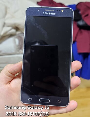 en yaxşı akumulator: Samsung Galaxy J5 2016, 16 GB, rəng - Qara, İki sim kartlı