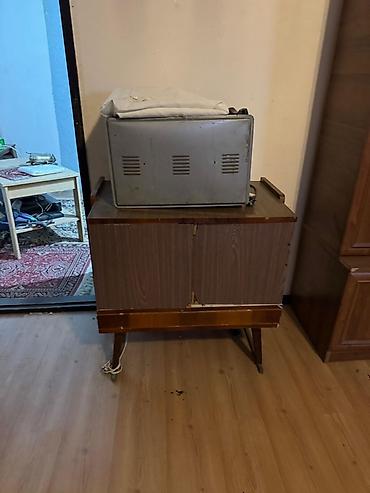 Спальные гарнитуры: Набор мебели для дома: - Шкаф трёхстворчатый с зеркалами: центральная — 27