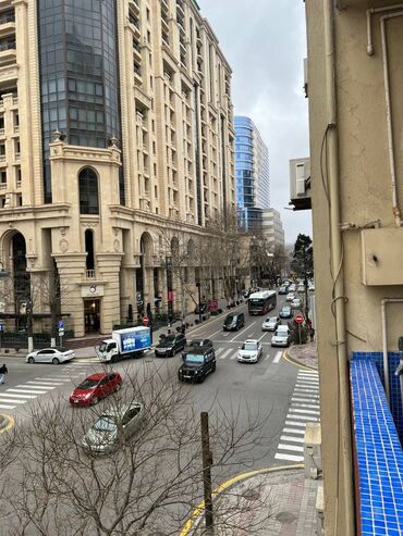 Uzunmüddətli kirayə mənzillər: Nizami metrosu, Caspian Plazanın yanı, Cəfər Cabbarlı küçəsi, Yeni — 16