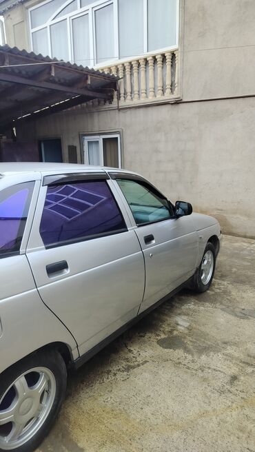 VAZ (LADA): LADA 2112 (VAZ 2112) – gümüşü rəngdə, 5 qapılı hetçbek — 7