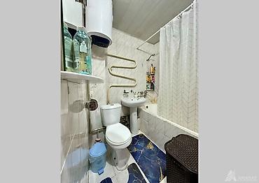 Продажа квартир: 2 комнаты, 42 м², 6 мкр 104 серия, 4 этаж, Евроремонт — 3
