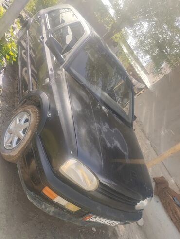 мухобойка гольф: Volkswagen Golf: 1993 г., 1.6 л, Механика, Бензин, Седан