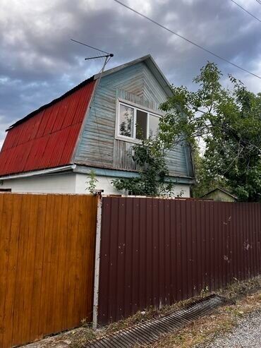 Долгосрочная аренда домов: 40 м², 3 комнаты, Утепленный, Бронированные двери, Парковка