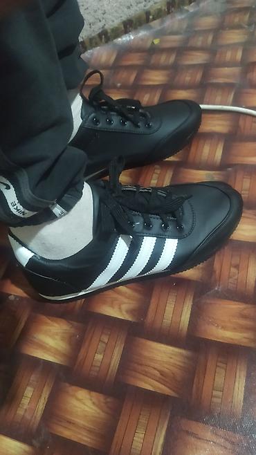 Кроссовки и спортивная обувь: Мужская обувь – кроссовки и летние сандалии - Кроссовки: классическая — 10