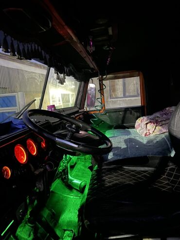 Грузовики: Грузовик, Камаз, Стандарт, Б/у — 8